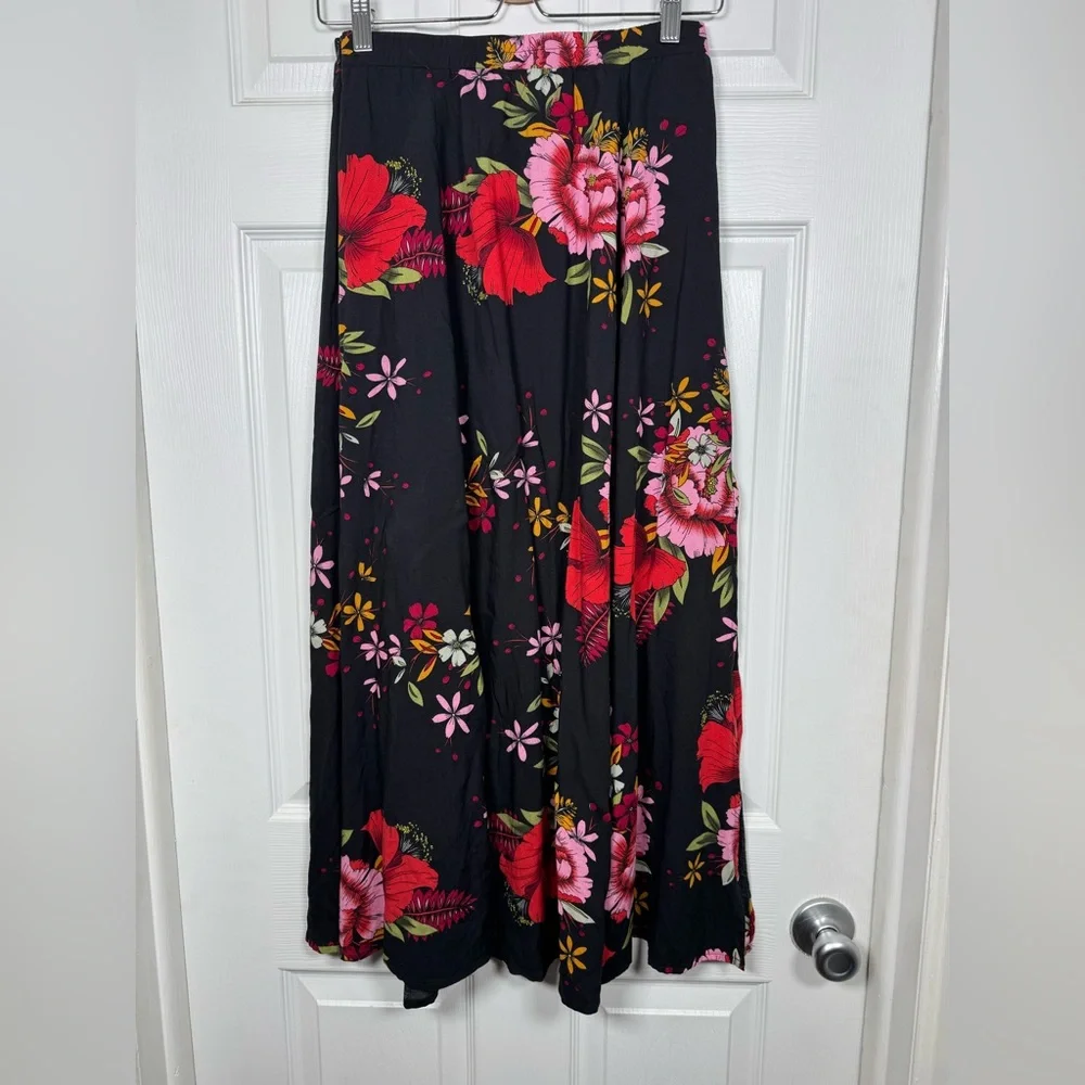 Lulus Black Floral Midi Skirt Side Slits Flowy A-Line Size S - Picture 6 of 7